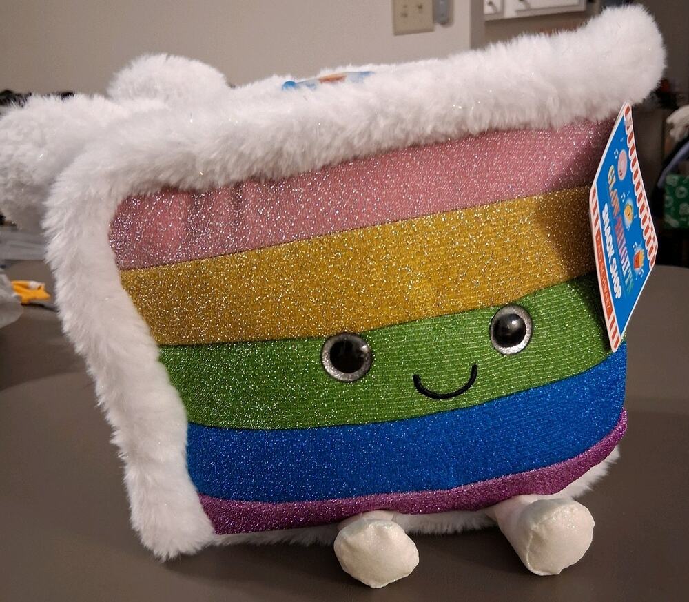 FAO Schwarz Glow Brights Rainbow Birthday Cake LED Light Sound Plush Toy Age 3+